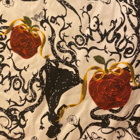 Torrid Disneys Snow White branch dress - Picture 3 of 11